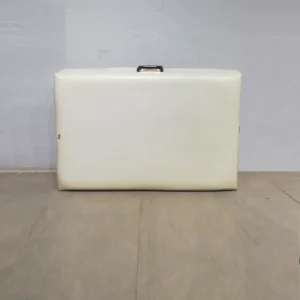 Llitera plegable portàtil 174x60x70cm en bon estat procedent d’una empresa en tancament