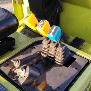 Carretó elevador CLARK DPM15 de 1500kg i 270cm d'elevació de segona mà en bon estat en venda a cabauoportunitats.com