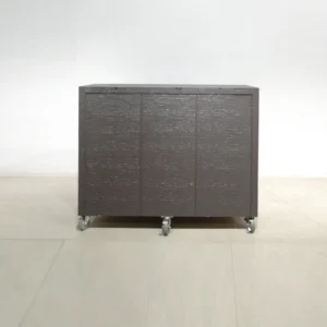 Mostrador (141x80x112cm) d'ocasió procedent d'una empresa en tancament