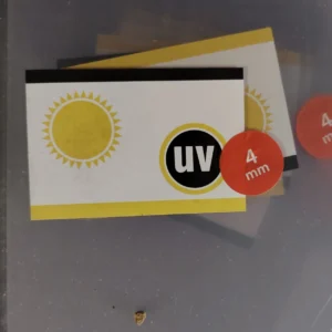 Plaques de policarbonat compacte transparent (305x100x0,04cm) de segona mร en venda a cabauoportunitats.com