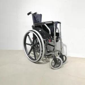 CCadira de rodes plegable MOVEMBE 58x72x90cm sense reposa-peus