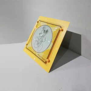 Làmpada infatil de sostre 38x38x21cm de Mickey Mouse d'ocasió en bon estat