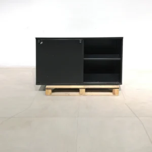 Armario de oficina de melamina (120x40x73cm) procedente de una empresa en cierre