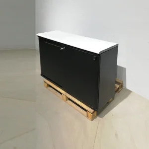 Armario de oficina de melamina (120x40x73cm) procedente de una empresa en cierre