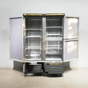 Cambra frigorífica de 3 portes COMERSA 1ARUM00E03 procedent d'una empresa en tancament
