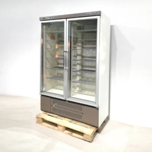Nevera expositora EUROFRIGO 131x60x139cm d'ocasió procedent d'una empresa en tancament
