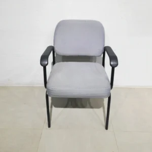 Cadira d'oficina confident 53x49x81cm d'estructura metà l·lica i encoixinat gris