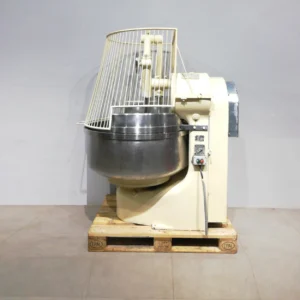 Pastadora de dos braços P.PRAT 99x140x165cm d'ocasió perfecta per a forn, pastisseria…