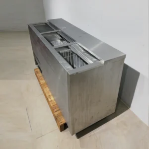 Botellero de 3 puertas (150x57x77cm) de segunda mano en buen estado