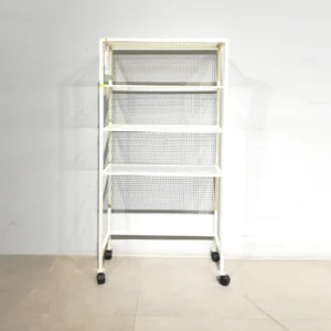 Prestatgeria metàl·lica blanca de 75x30x151cm procedent d'una empresa en tancament