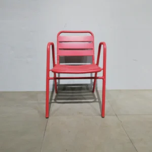 Cadira d'alumini vermella de 49x56x77cm perfecta tant per a ús domèstic com professional
