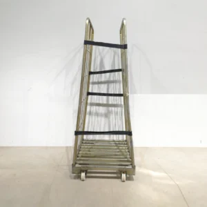 Carro de reixa fet de tub galvanitzat (70x64x167cm) de gran qualitat i resistència