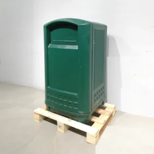 Contenedor de residuos RUBBERMAID de 189 litros hecho en polietileno verde