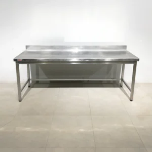 Taula d'acer inoxidable 215x70x95cm procedent d'una empresa en tancament