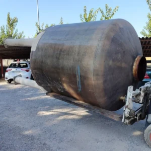 Dipòsit de 8.000 litres fet de fibra de vidre